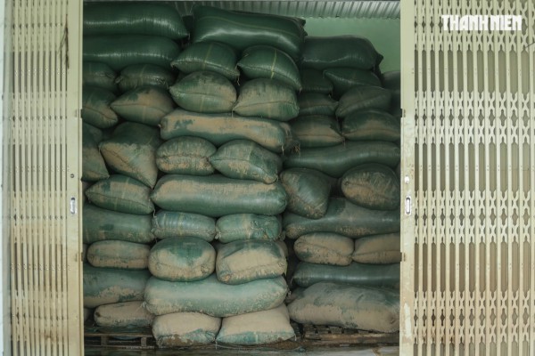 Rốn lũ Hòa Xuân ở Phú Yên cũ: Thôn xóm tan hoang, nước mắt còn rơi dài