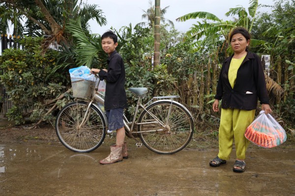 Rốn lũ Phú Yên cũ gượng dậy giữa đổ nát sau ngập lụt lịch sử