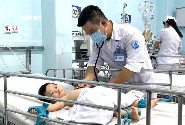 TP.HCM: Bệnh tay chân miệng tăng mạnh, hơn 8.150 ca mắc, 4 ca tử vong