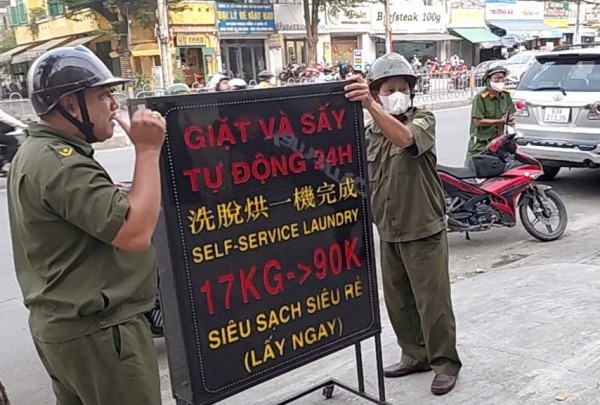 TP.HCM: Xử lý kiên quyết vi phạm vỉa hè, lòng đường ở nhiều tuyến phố