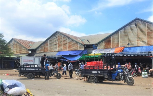 TP.HCM ‘dẹp loạn’ chợ tự phát sát 3 chợ đầu mối Thủ Đức, Hóc Môn, Bình Điền TP.HCM ‘dẹp loạn’ chợ tự phát sát 3 chợ đầu mối Thủ Đức, Hóc Môn, Bình Điền