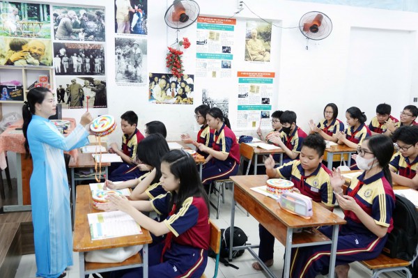 TP.HCM trả lương dạy thêm giờ cho giáo viên bằng 150% chính khóa