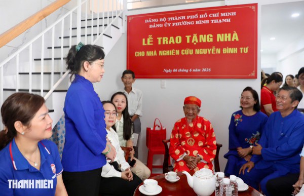 TP.HCM trao tặng nhà mới cho nhà nghiên cứu Nguyễn Đình Tư ở tuổi 106
