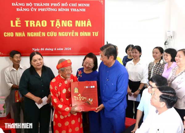 TP.HCM trao tặng nhà mới cho nhà nghiên cứu Nguyễn Đình Tư ở tuổi 106