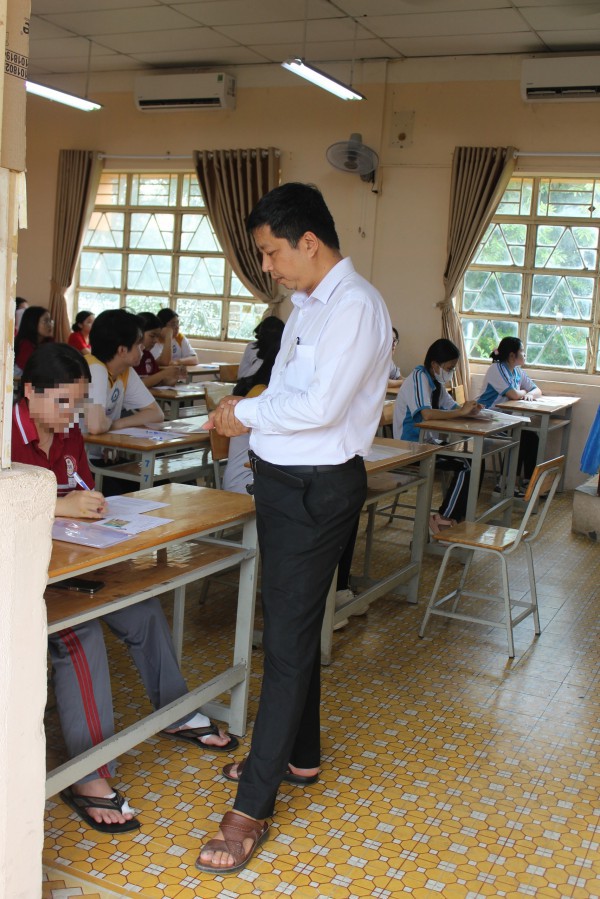 Tai nạn giao thông trước ngày thi tốt nghiệp THPT, nữ sinh TP.HCM được giúp đỡ