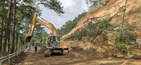 Tạm dừng lưu thông qua đèo Prenn từ 11 giờ hôm nay 8.12