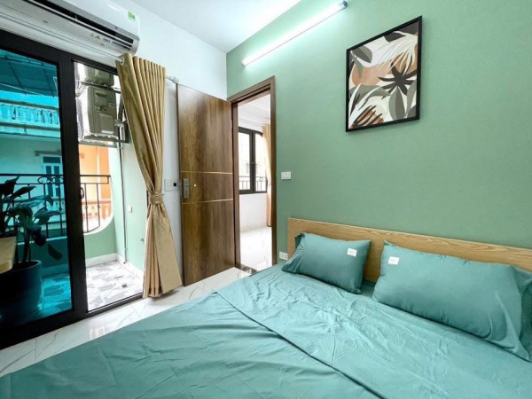 Tân sinh viên chật vật tìm nhà trọ giữa Hà Nội đắt đỏ