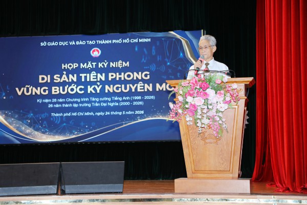 Tăng cường tiếng Anh có liên hệ gì với sự ra đời Trường THPT chuyên Trần Đại Nghĩa?