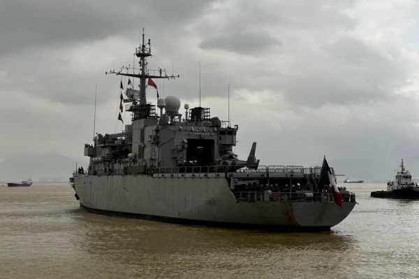 Tàu chiến hạm Pháp Prairial cập cảng Tiên Sa, Đà Nẵng