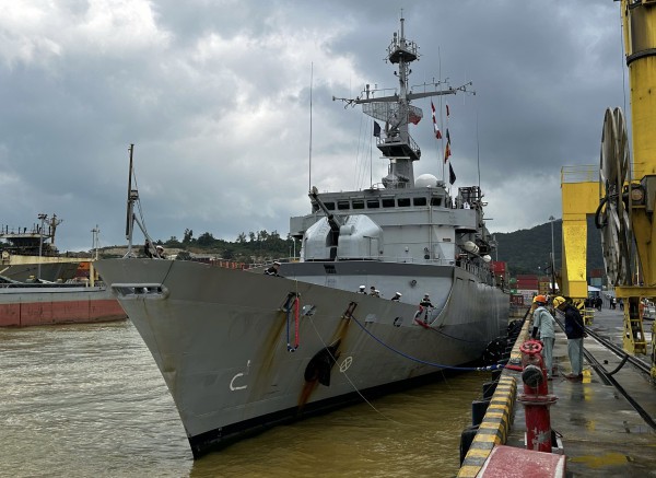 Tàu chiến hạm Pháp Prairial cập cảng Tiên Sa, Đà Nẵng