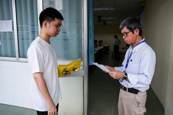 Thêm trường thành viên ĐH Quốc gia TP.HCM công bố điểm sàn xét tuyển 2025 Thêm trường thành viên ĐH Quốc gia TP.HCM công bố điểm sàn xét tuyển 2025