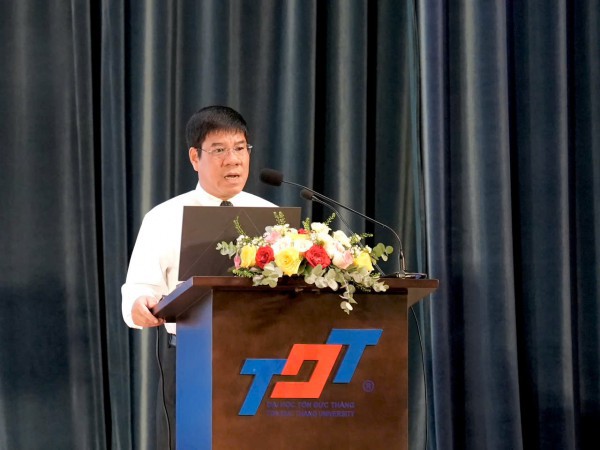 Thi tốt nghiệp THPT 2026: Bộ GD-ĐT dự kiến nhiều điểm mới, không còn thẻ dự thi