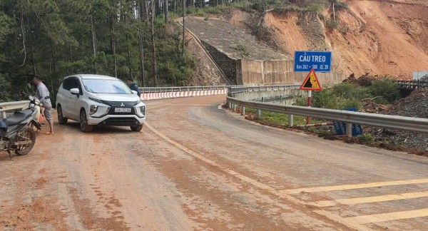 Thông xe đèo D’Ran sau hơn 40 ngày bị sạt lở nghiêm trọng