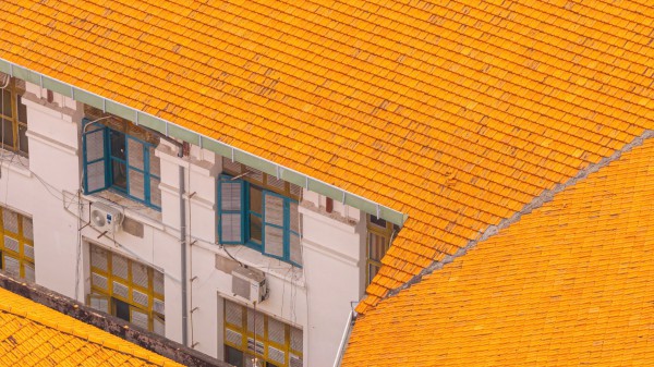 Tòa nhà cổ 111 năm tuổi gần chợ Bến Thành ở TP.HCM có gì đặc biệt?