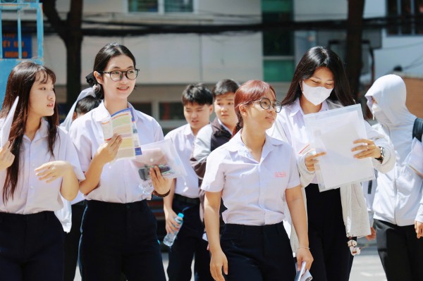 Trước kỳ thi tốt nghiệp THPT, điều gì khiến thí sinh lo hơn... độ khó của đề?