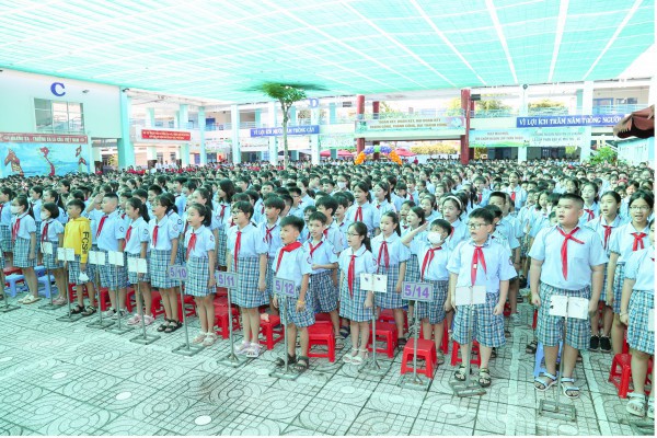 Trường tiểu học đông học sinh nhất TP.HCM: Hơn 5.000 em, 109 lớp Trường tiểu học đông học sinh nhất TP.HCM: Hơn 5.000 em, 109 lớp