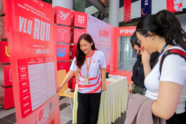 VLU Run: Ngày hội thể thao kết nối cộng đồng - Tự hào 30 năm Văn Lang VLU Run: Ngày hội thể thao kết nối cộng đồng - Tự hào 30 năm Văn Lang