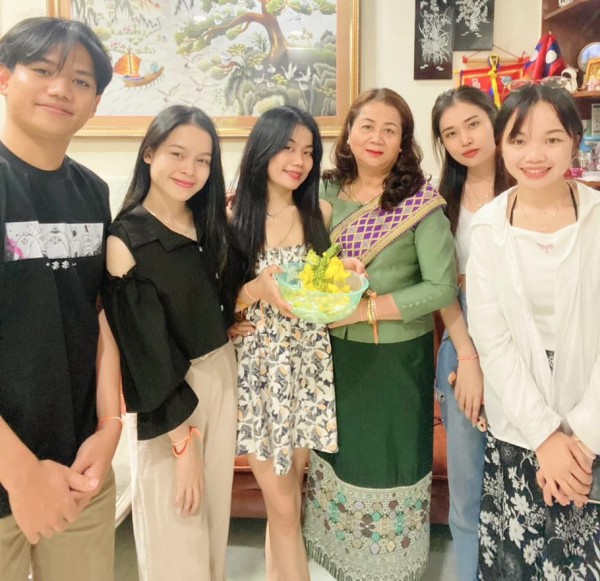 Việt - Lào - Campuchia samaki! - Kỳ 2: Gia đình đông con nhất