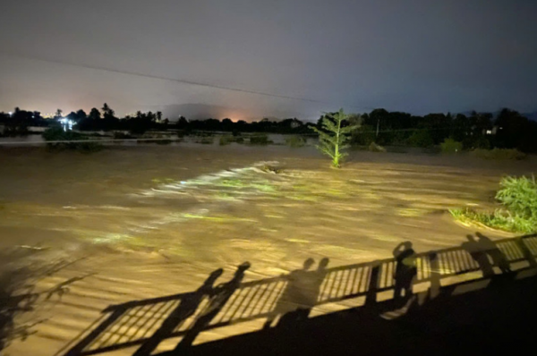 Vỡ hồ chứa nước trên núi ở Tuy Phong, Lâm Đồng cuốn trôi 3 người cùng gia đình