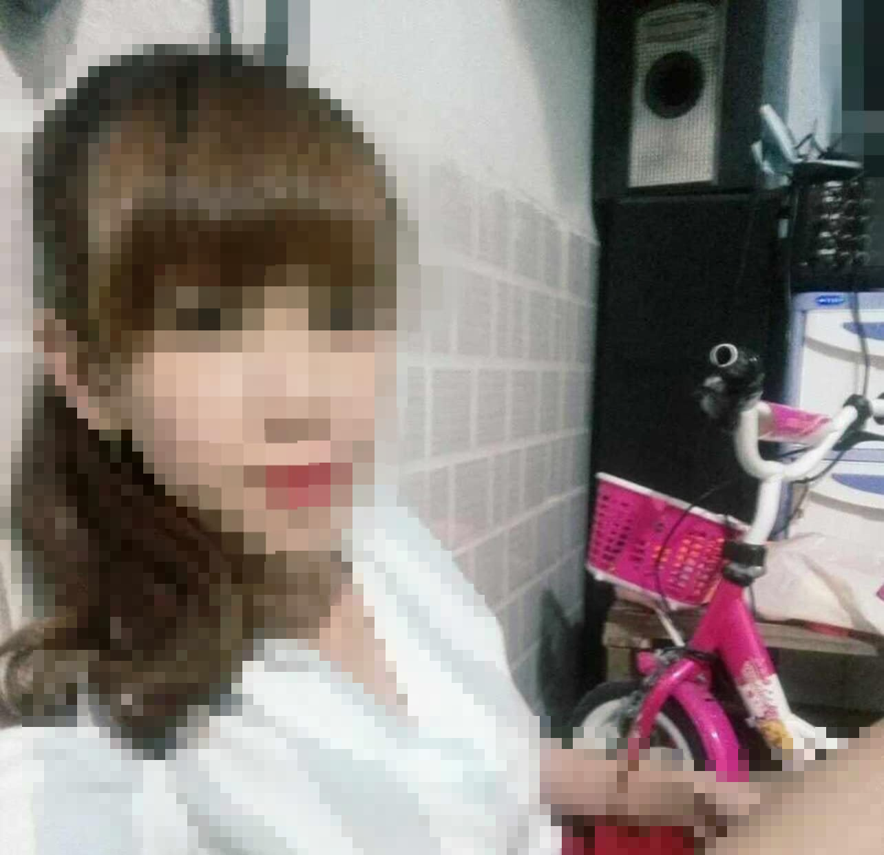 Vụ thi thể bé gái dưới sông Sài Gòn: 2 mẹ con mất tích 4 ngày Vụ thi thể bé gái dưới sông Sài Gòn: 2 mẹ con mất tích 4 ngày