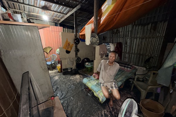 Xóm ve chai ở TP.HCM: 