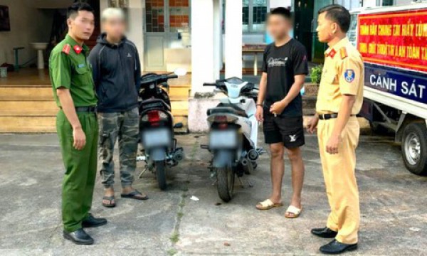 Xử lý nhóm thanh thiếu niên vi phạm giao thông từ clip đăng trên TikTok