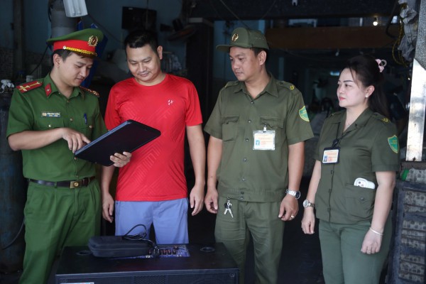 Xử phạt karaoke gây ồn ào bất kể giờ giấc: 