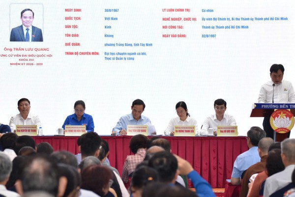 ”Đất vàng” trung tâm TP.HCM rào kín nhiều năm: Bí thư Trần Lưu Quang lên tiếng