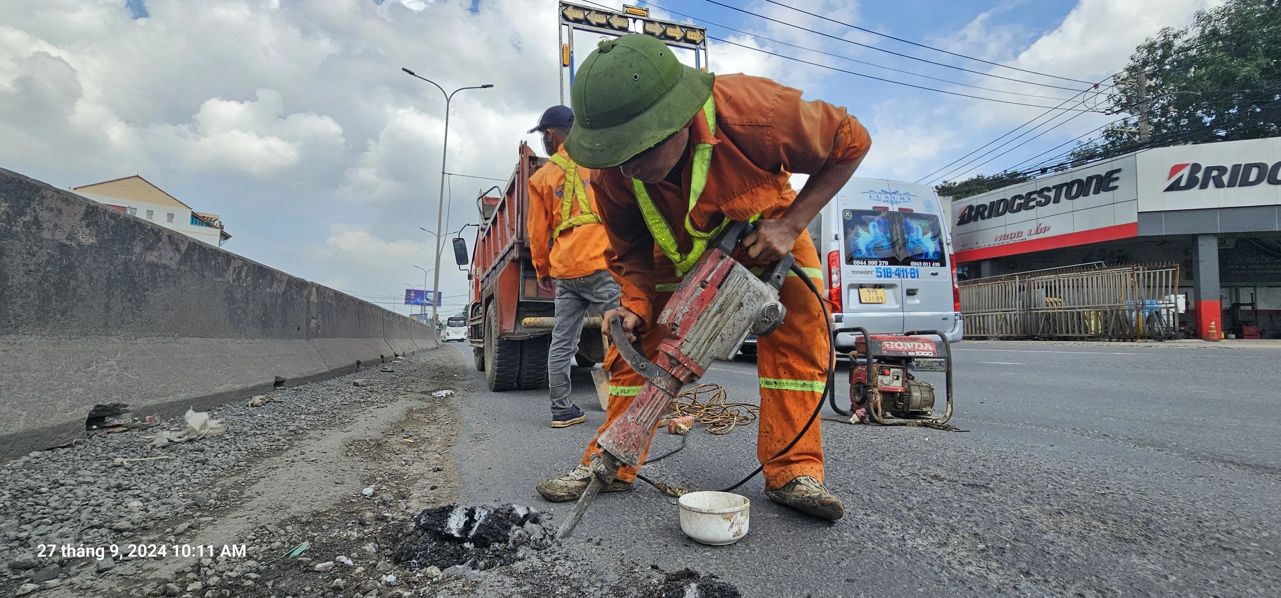 Đồng Nai: Chờ vốn sửa chữa QL51, ô tô ám ảnh vượt ‘ma trận’ ổ gà