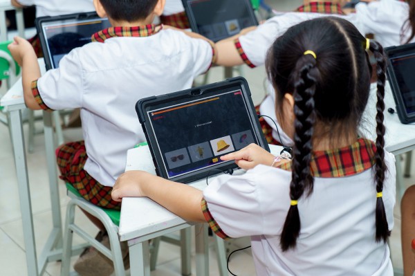 Đột phá dạy và học tiếng Anh bằng AI và công nghệ