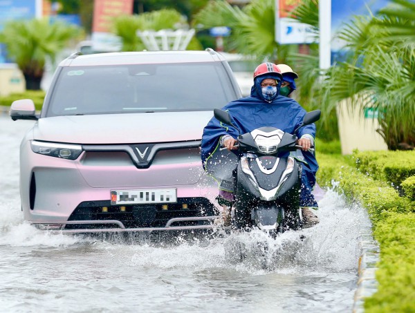 Đường phố Thanh Hóa ngập trong 