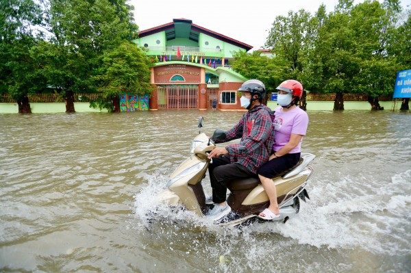 Đường phố Thanh Hóa ngập trong 