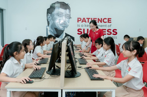 iSchool Ninh Thuận: 14 năm gieo mầm yêu thương, nâng cánh tương lai