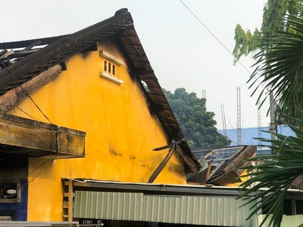 Kon Tum: Căn nhà bị thiêu rụi sau nhiều tiếng nổ lớn