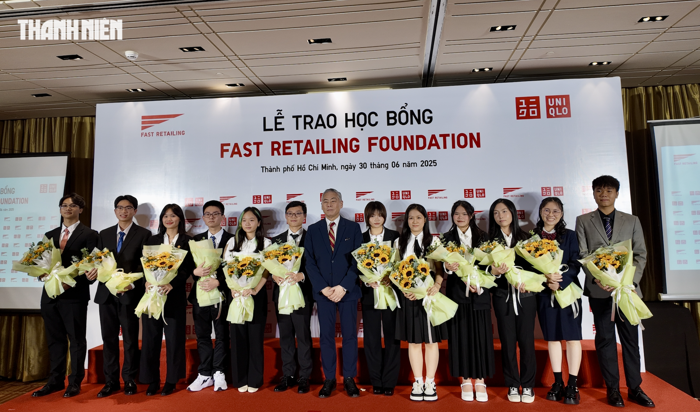 12 gương mặt trẻ nhận học bổng Nhật Bản: Mang khát vọng Việt ra thế giới 12 gương mặt trẻ nhận học bổng Nhật Bản: Mang khát vọng Việt ra thế giới