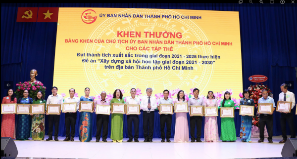 27% dân số TP.HCM có trình độ đại học trở lên