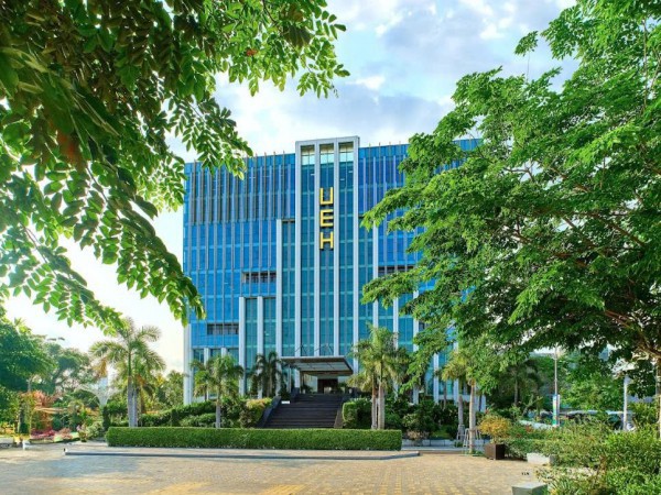 30% cử nhân ĐH Kinh tế TP.HCM làm việc cho doanh nghiệp nước ngoài