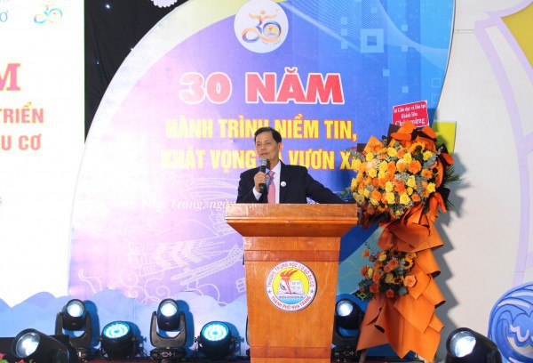 30 năm thành lập Trường THCS Âu Cơ, TP.Nha Trang 30 năm thành lập Trường THCS Âu Cơ, TP.Nha Trang