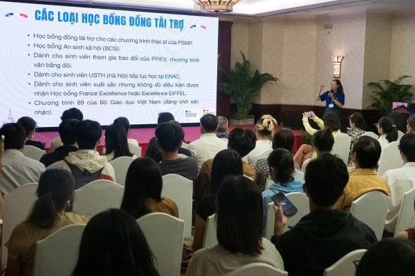 5.000 người Việt du học Pháp: Chính sách thị thực, học bổng năm 2024 có gì mới?