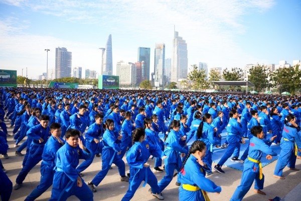 60.000 học sinh đồng diễn võ nhạc Vovinam lập ‘kỷ lục kép’ Việt Nam và thế giới