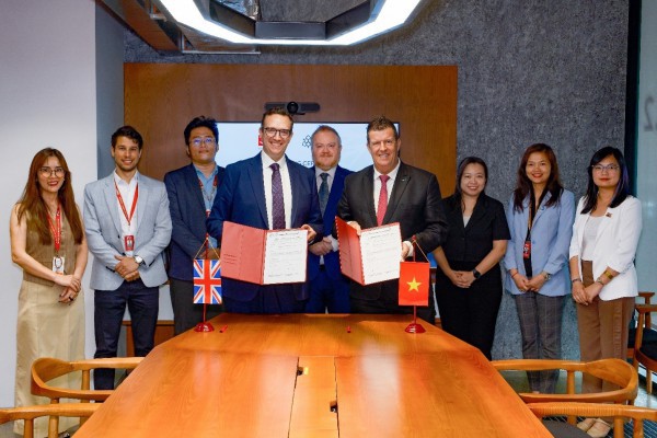 BUV kết nối sinh viên Việt Nam với 200 năm di sản giáo dục Manchester (Anh Quốc) BUV kết nối sinh viên Việt Nam với 200 năm di sản giáo dục Manchester (Anh Quốc)