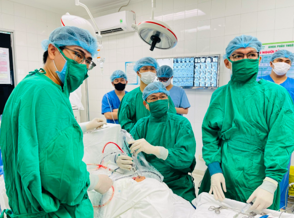 Bác sĩ nội trú khác bác sĩ chuyên khoa như thế nào?