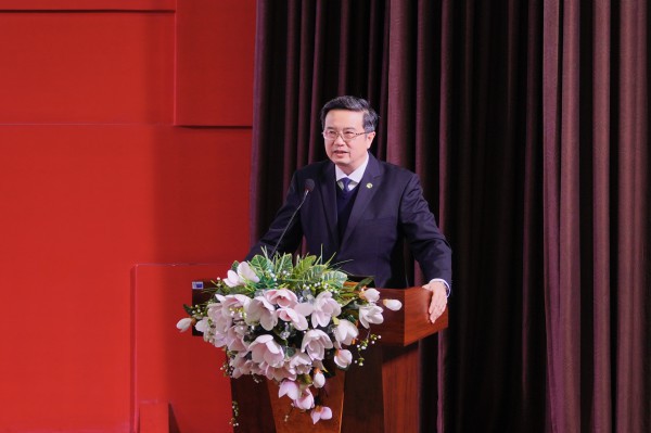 Bàn giao Trường cao đẳng Y tế Huế vào Trường đại học Y dược Huế