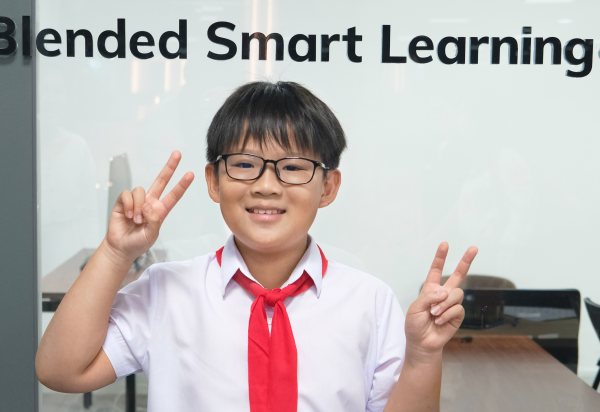 Bé trai 10 tuổi ở TP.HCM đạt 8.0 IELTS