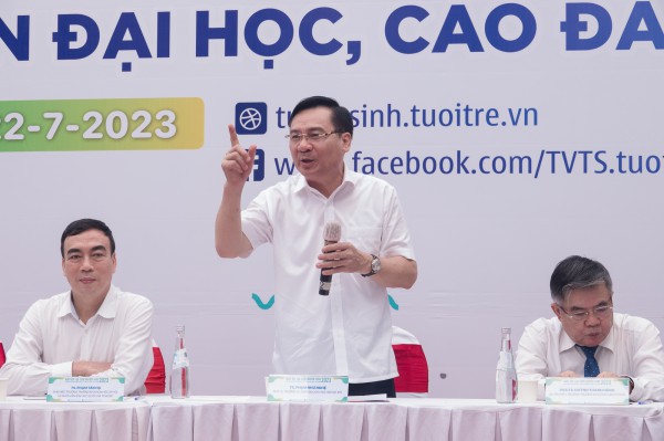 Bộ GD-ĐT: Trường không được ‘ép’ thí sinh đặt nguyện vọng trúng tuyển sớm lên đầu tiên