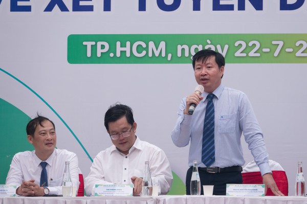 Bộ GD-ĐT: Trường không được ‘ép’ thí sinh đặt nguyện vọng trúng tuyển sớm lên đầu tiên