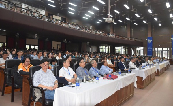 Bộ GD-ĐT tập huấn xây dựng đề thi tốt nghiệp THPT Bộ GD-ĐT tập huấn xây dựng đề thi tốt nghiệp THPT