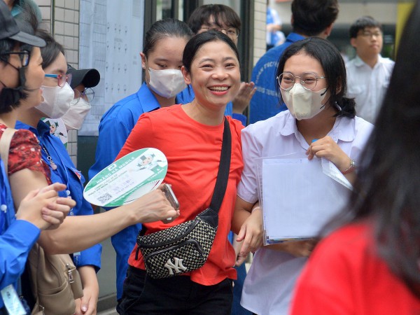 Cần khích lệ học sinh chọn nguyện vọng vào lớp 10 phù hợp Cần khích lệ học sinh chọn nguyện vọng vào lớp 10 phù hợp