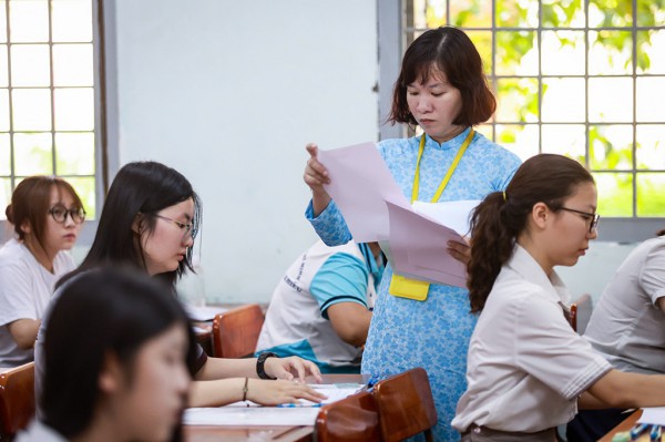 Chấm văn thi tốt nghiệp THPT theo rubric: Chuyển từ 