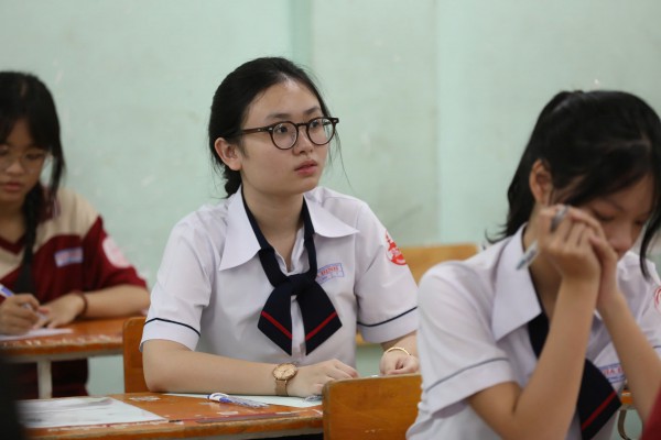 Chấm văn thi tốt nghiệp THPT theo rubric: Chuyển từ 